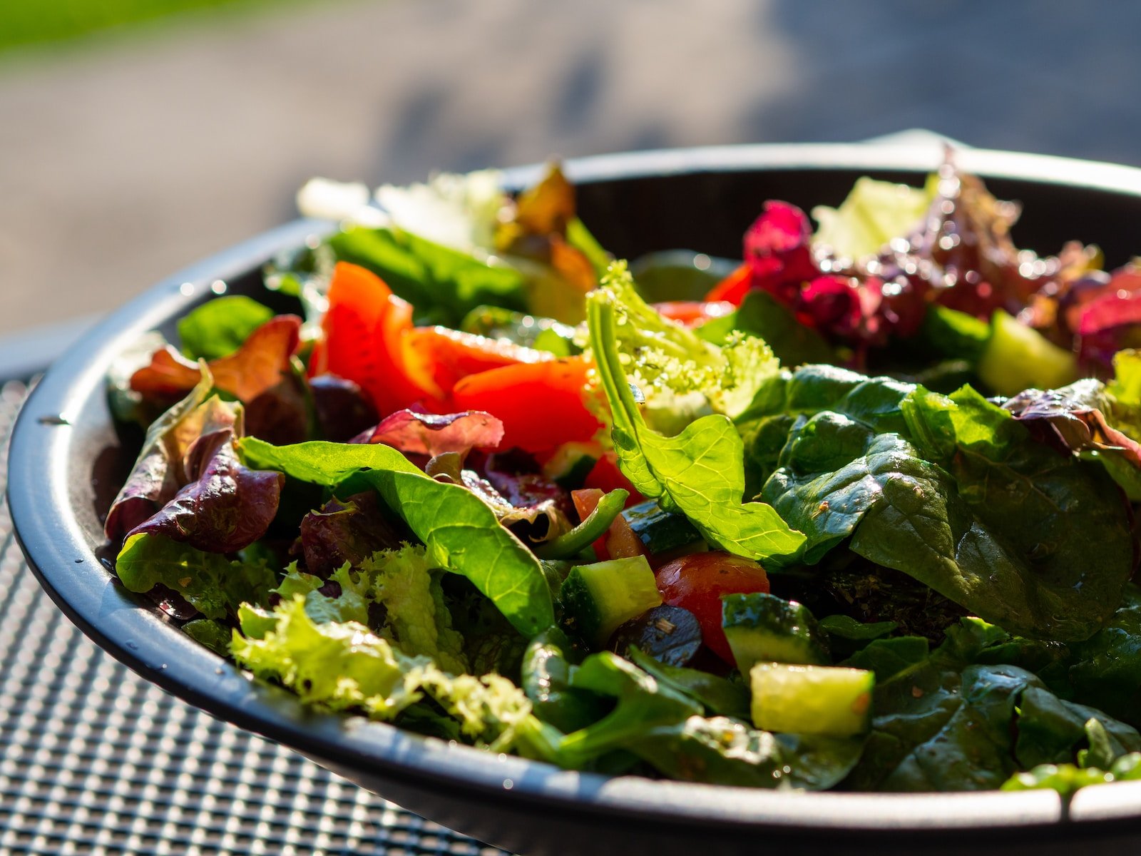Healthy Summer Salads: Delicious and Nutritious Recipes to Beat the